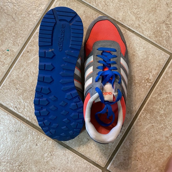 Adidas - Picture 3 of 3